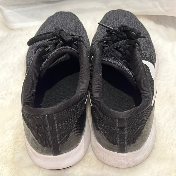 Nike Free RN Sneakers, lightly worn - Picture 4 of 5